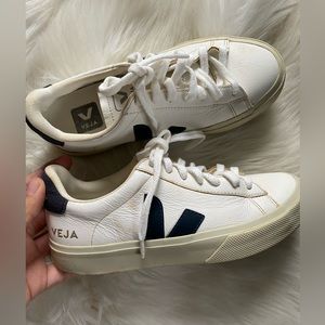 Veja campo sneakers women’s size 5